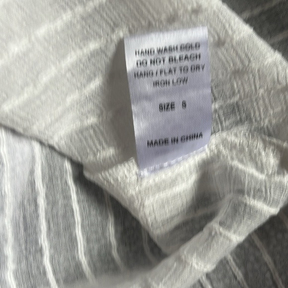 Ollie oversized button up white shirt - Picture 7 of 8